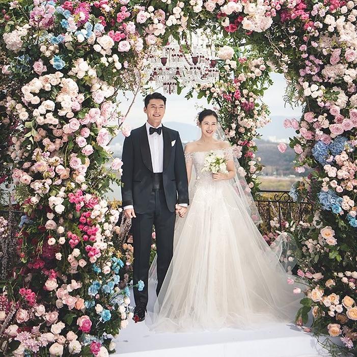 玄彬與孫藝真今年2月宣布結婚、3月舉辦婚禮、6月再宣布懷上第一胎,喜訊不斷。(圖/翻攝自VAST娛樂IG