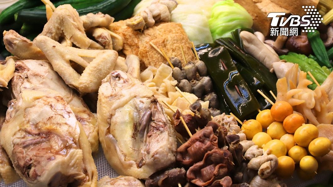 不少人除了鹽水雞外，更愛加點配菜享用。（示意圖／shutterstock達志影像）