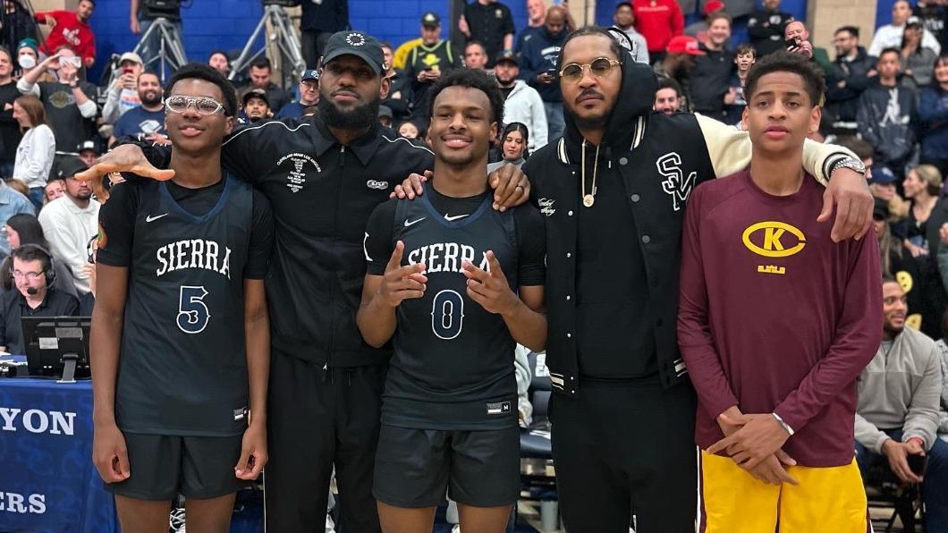 星二代場上對決!球星老爸場下聊天 甜瓜:不急著回NBA