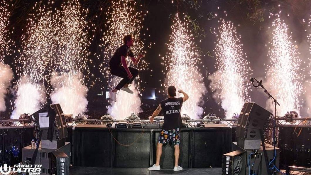 紅遍全球的老菸槍雙人組(The Chainsmokers)曾在2017來台參加Road to Ultra Taiwan。(圖/Ultra Taiwan提供)