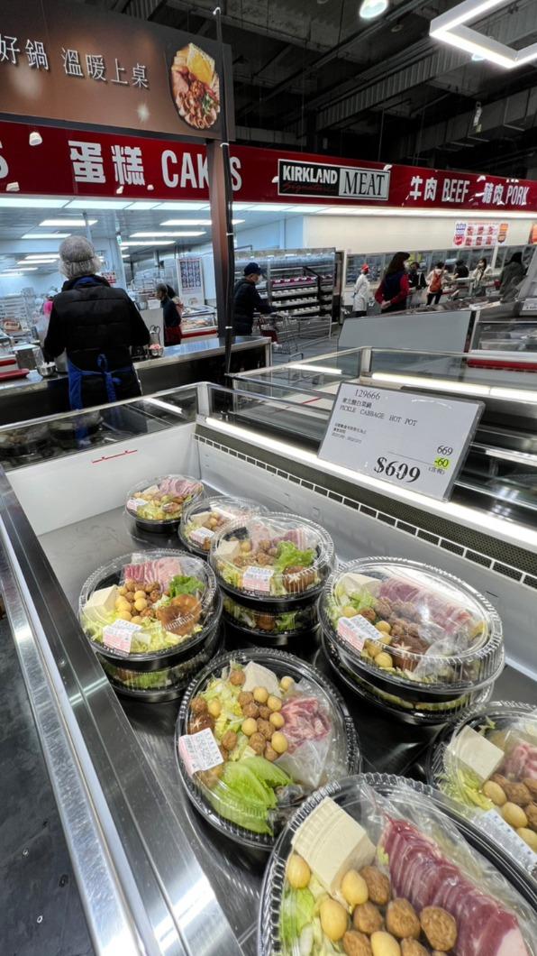 原PO一口氣將2款神鍋帶回家享用,直呼今年冬天會常喝。(圖/翻攝自「Costco好市多 商品經驗老實說」臉書)