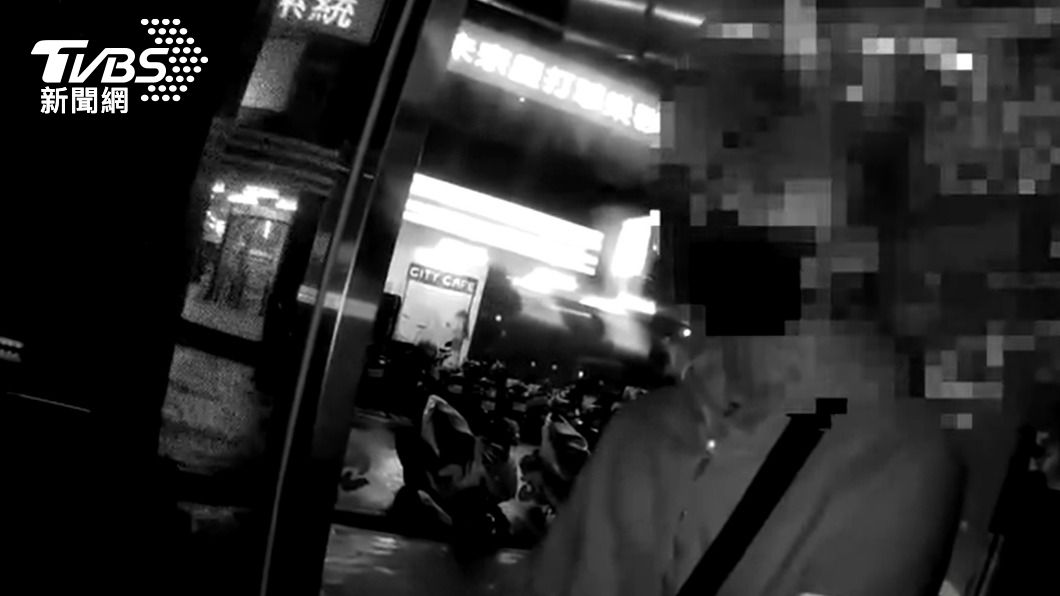 菜鳥車手遇盤查 瞎扯:幫朋友領錢 警一追問秒破功