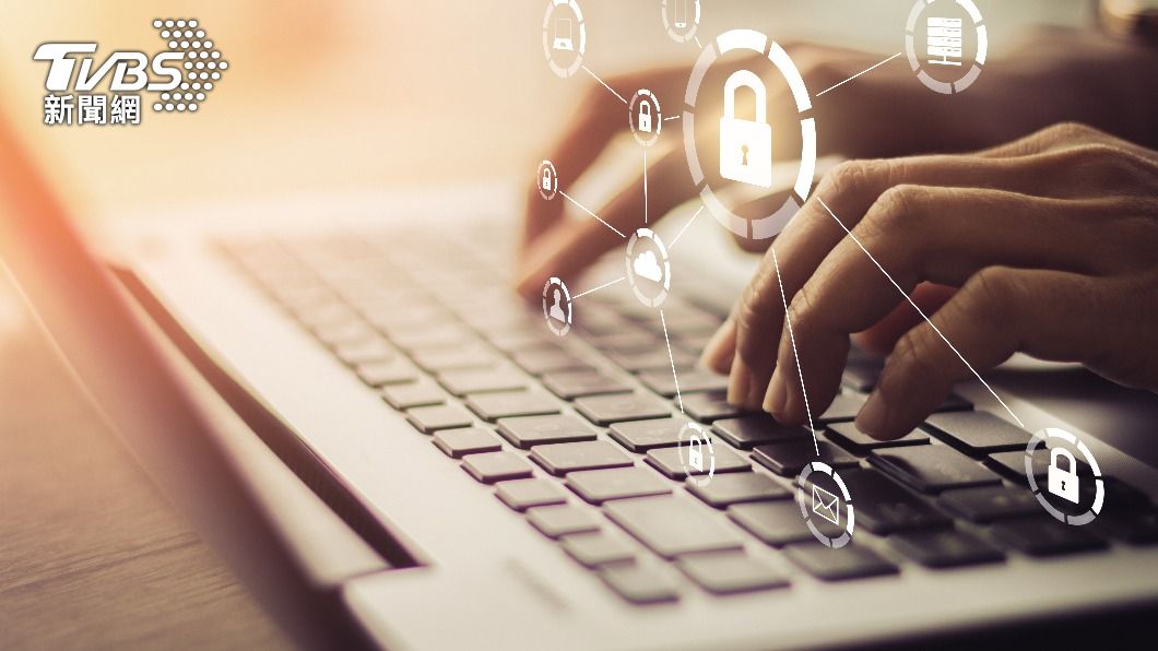 微軟Edge與Google Chrome瀏覽器都將停止支援Windows 7、8、8.1系統。(示意圖/Shutterstock達志影像)