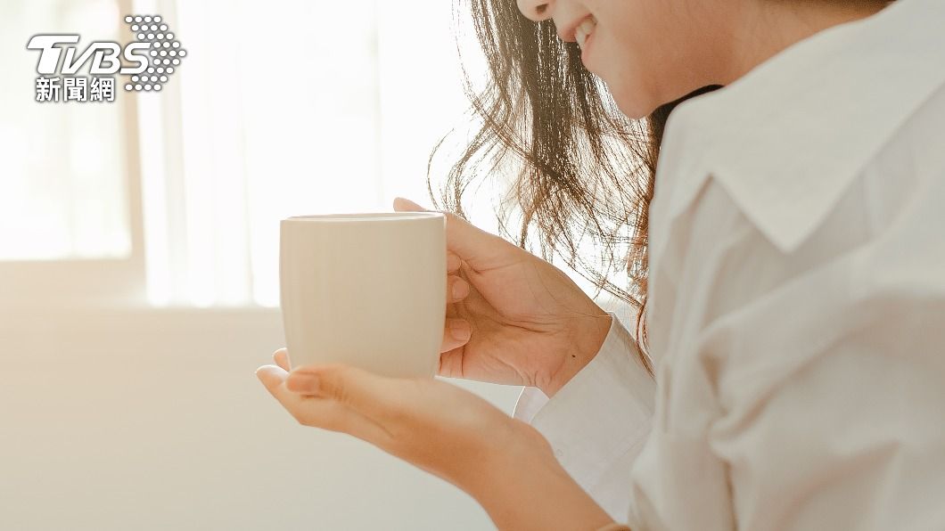 喝咖啡容易導致手腳冰冷。(示意圖/shutterstock達志影像)