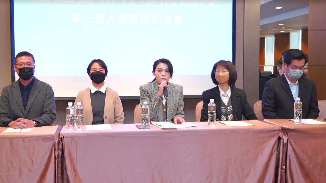 高虹安今日公布第一波小內閣。(圖/高虹安團隊提供)