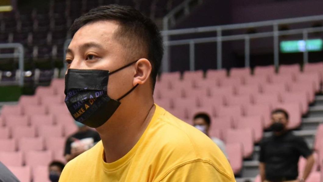 魔獸沒上場被噓爆!雲豹總經理蘇翊傑突請辭:我來負責