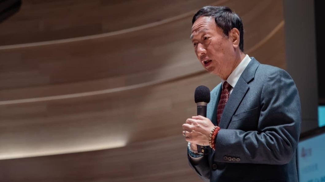 郭台銘說自己直到最近抗癌計畫有了成績,才有勇氣把塵封在內心的回憶打開。(圖/翻攝自郭台銘臉書)