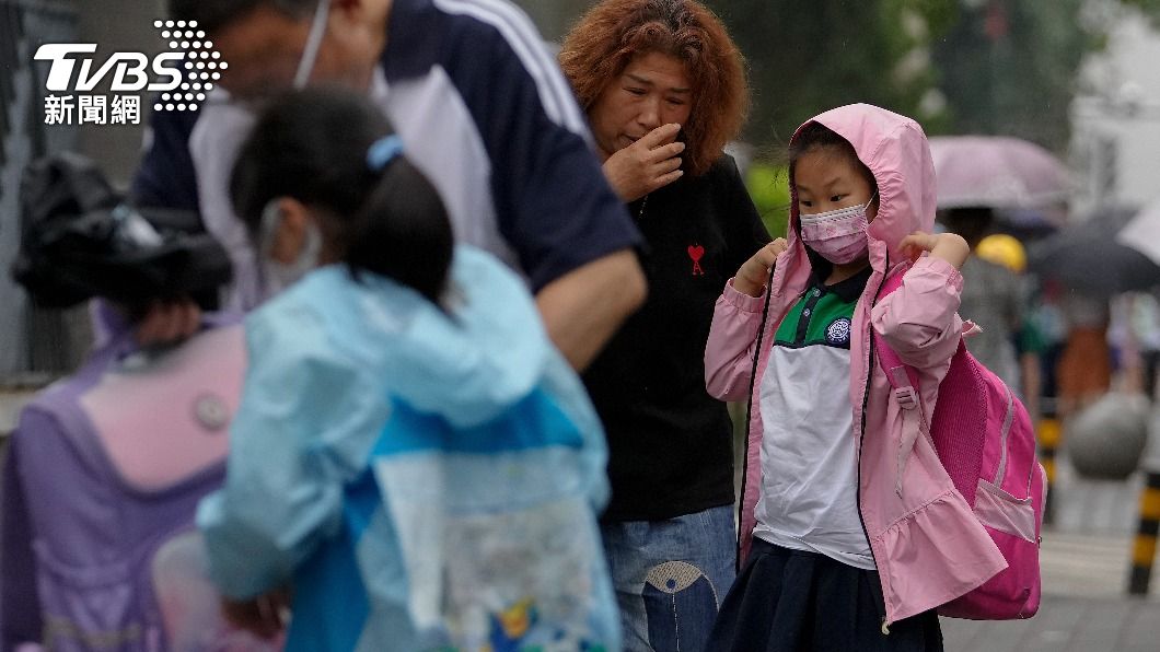 中國大陸的新冠疫情急遽升溫,但確切感染死亡數字不得而知。圖與當事人無關。(圖/達志影像美聯社)