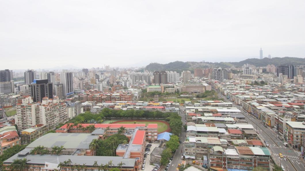 房價要降了?Q3微幅下跌 房仲曝明年「自住進場時機」