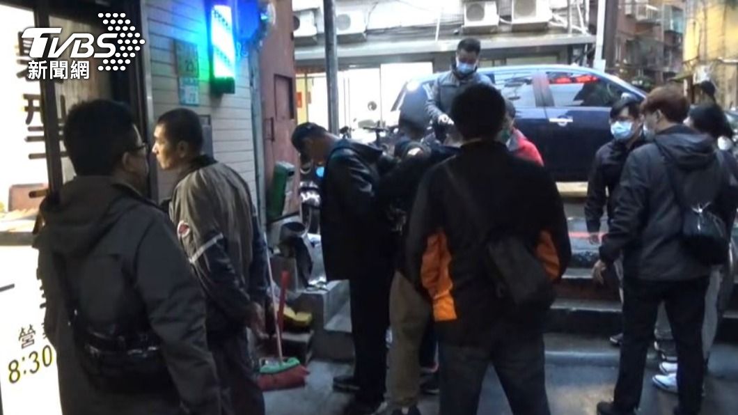被害人遭毆打後逃出。（圖／TVBS）