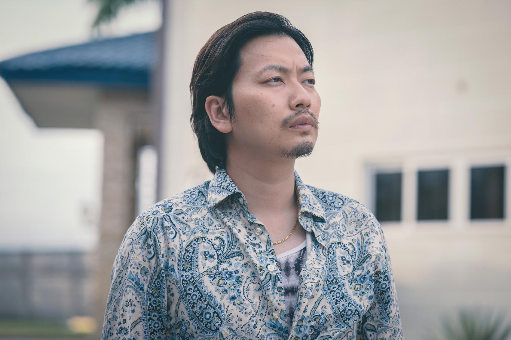 《請回答1988》、《雞不可失》李東輝在《地下菁英》飾演崔岷植的左右手。(圖/Disney+提供)