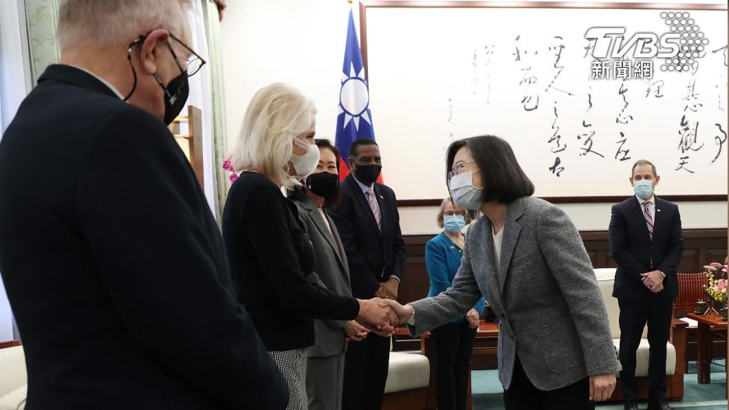 美眾議員匡希恆見蔡總統秀中文 強調美跨黨派挺台