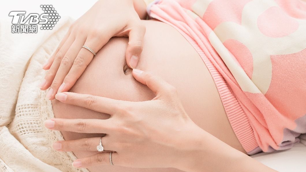 準媽咪確診昏迷!院方緊急剖腹產 她醒後驚:多一個女兒