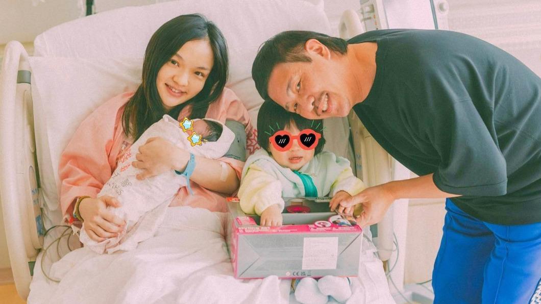 徐佳瑩女兒露臉!她曬全家福超甜蜜 慶38歲生日嘆「給足了自己」