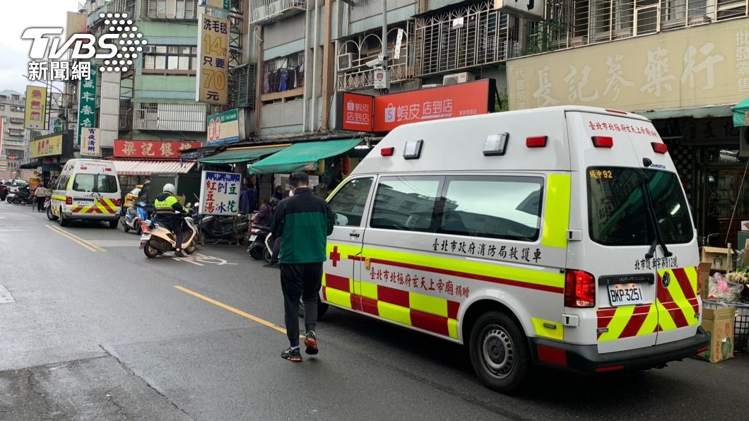 和女友吵架心情差　萬華男「坐臥沙發」左側頭部中彈死亡