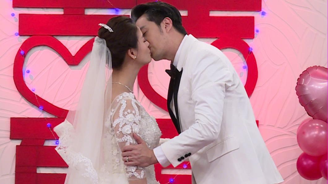 王樂妍（左）和張雁名是觀眾最想看到在劇中結婚的一對。（圖／台視提供）
