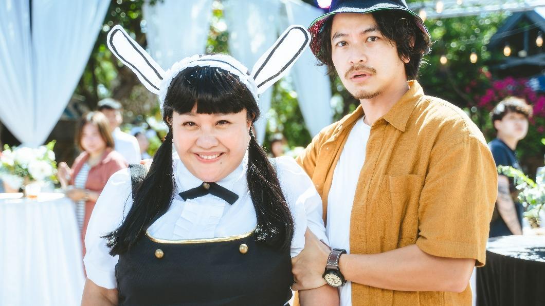 金鐘影后愛上角色扮演　換羞恥女僕裝圓夢！臀坐蛋糕滅火