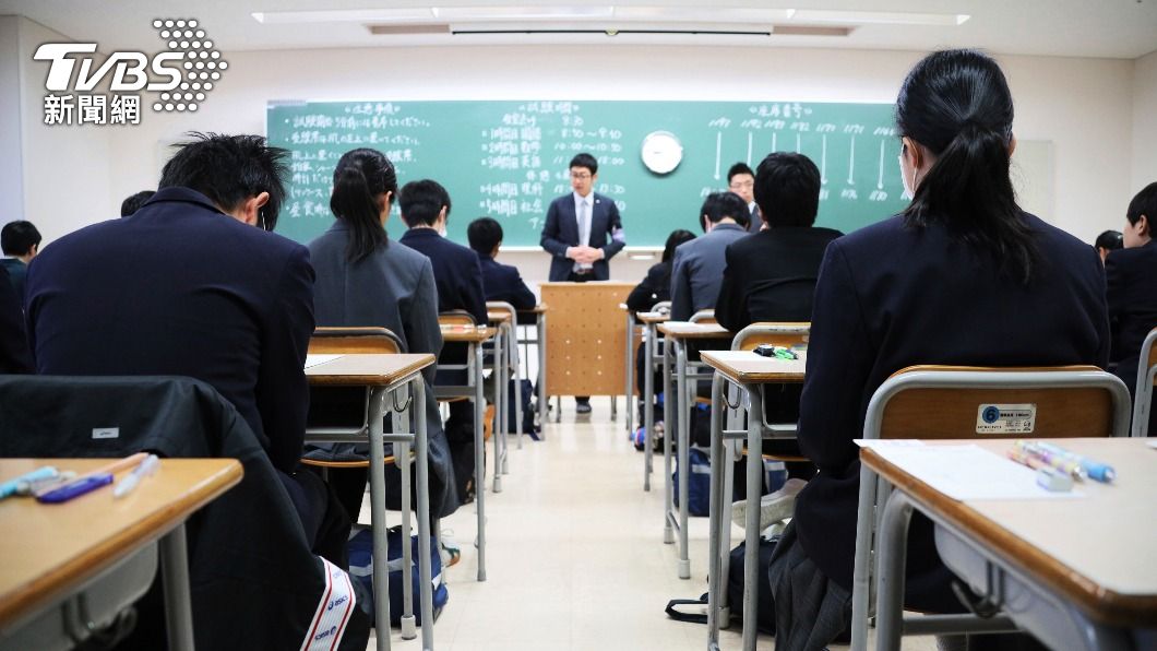 搶讀私校　疫情下日本學童「補習花費」創新高
