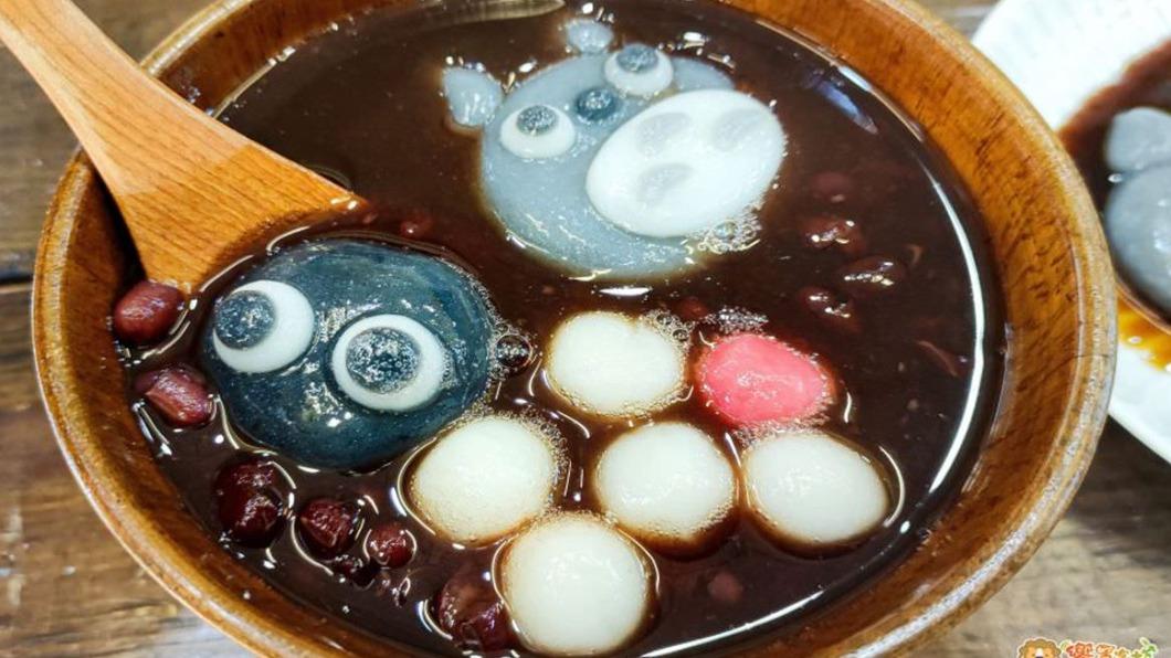 龍貓造型的手工湯圓是IG打卡超夯的特色餐點。(圖/饗食客棧。淘氣猴VS肥獅子的旅食天堂提供)