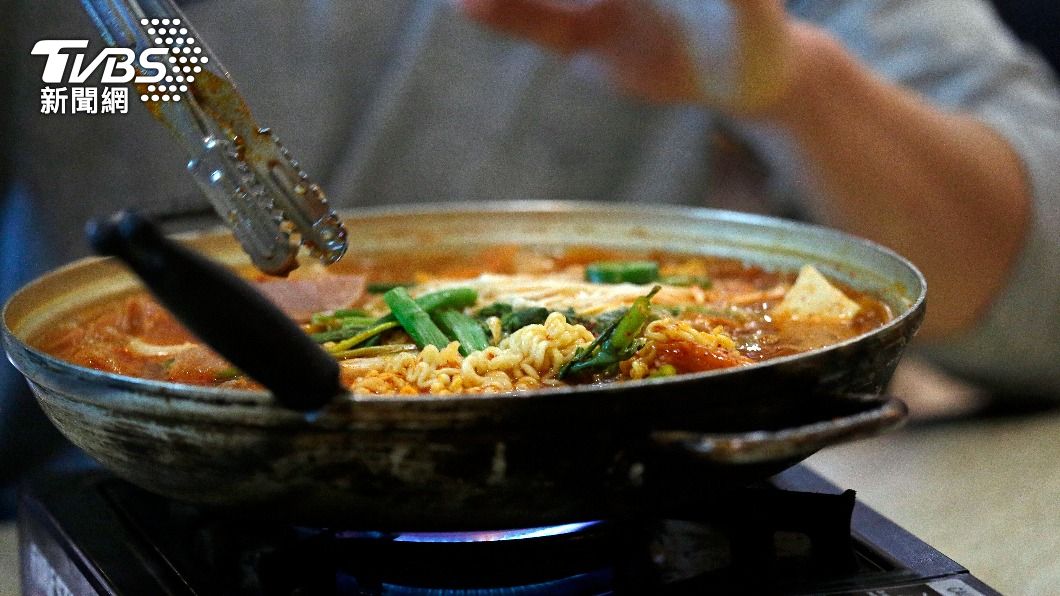 韓國泡麵真的好吃嗎?網提1點勝過台灣 加上起士更好吃