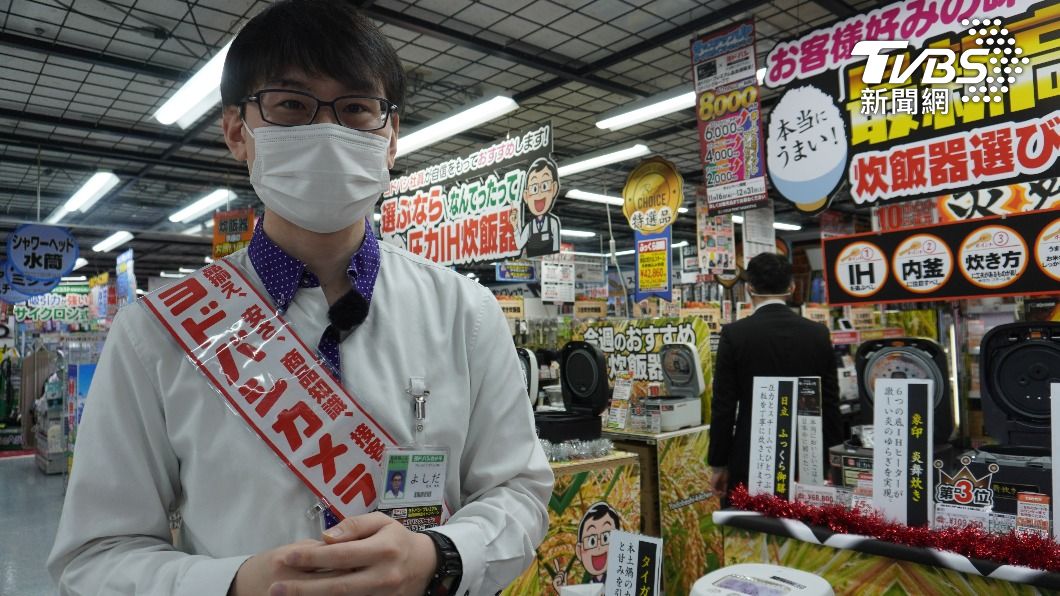 Yodobashi 新宿西口本店 吉田寬幸向《TVBS新聞網》分享,最近賣場中的台灣人增加不少。(圖/葉韋辰攝)