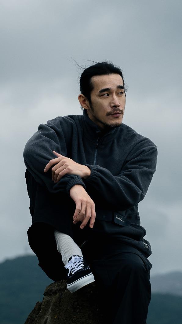 黃騰浩私下熱愛戶外活動。(圖/DEUS TAIWAN提供)