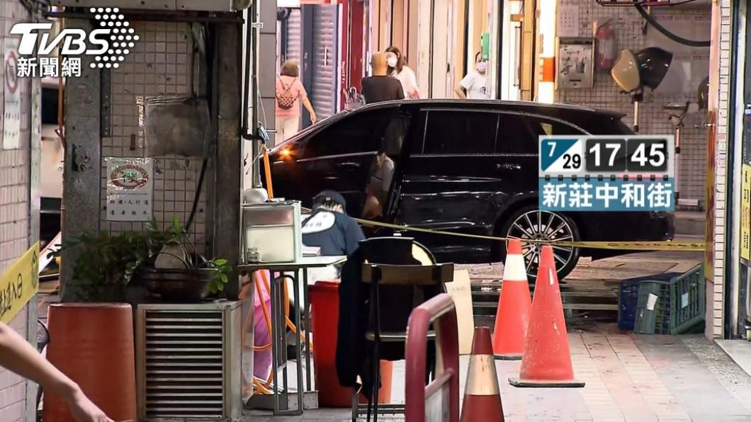 事發地點位於新莊市區的燒烤店。(圖/TVBS資料畫面)