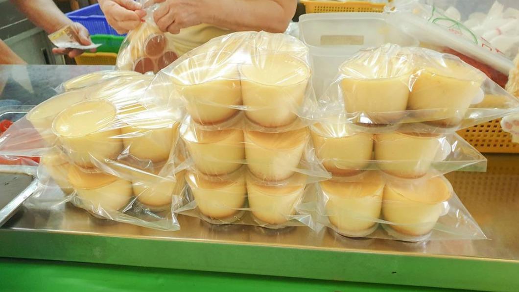 週末時，店內平均賣上1000顆小布丁。（圖／那倆人玩樂人生提供）