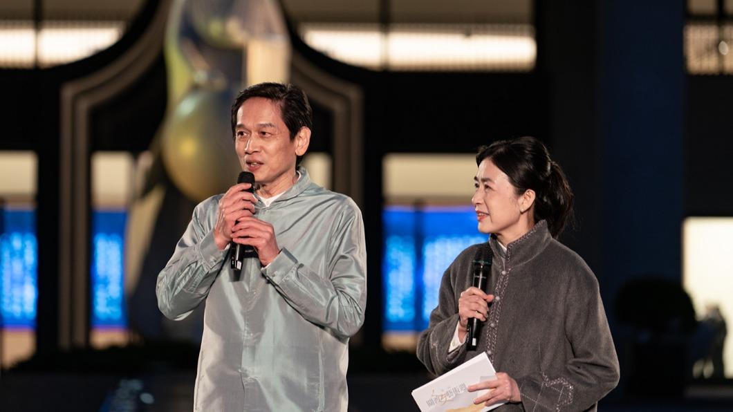 殷正洋(左)、李文瑗結婚30年。(圖/大愛電視提供)