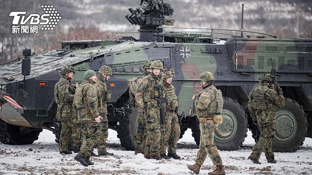 用美援武器需讀懂訓練教材 烏克蘭軍人積極學英文