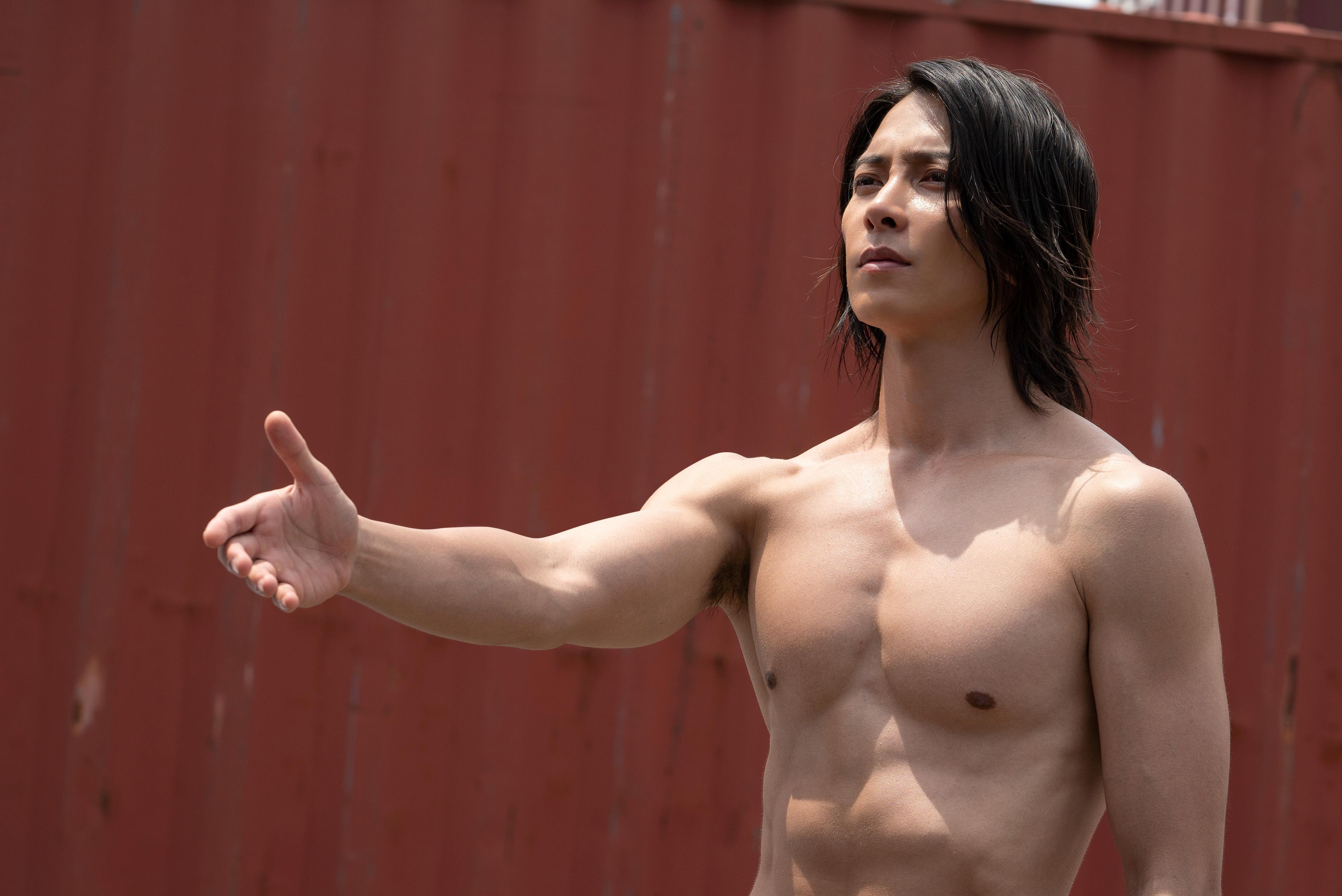 導演保證山下智久的猛男身材絕對不是靠合成。(圖/Netflix提供)