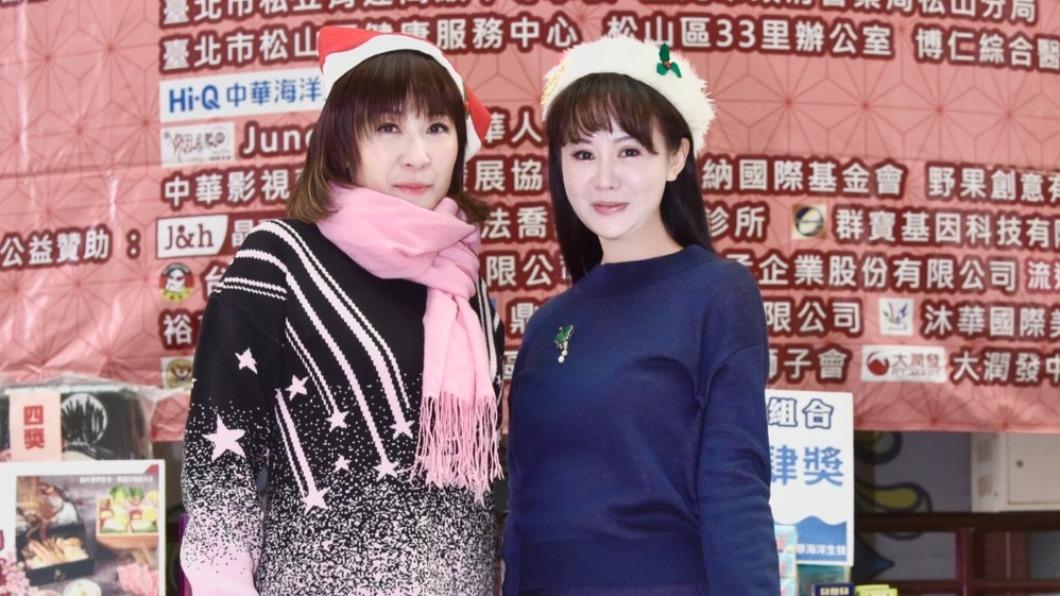 和家馨（左）、張如君出席公益活動。（圖／松山社區大學提供）