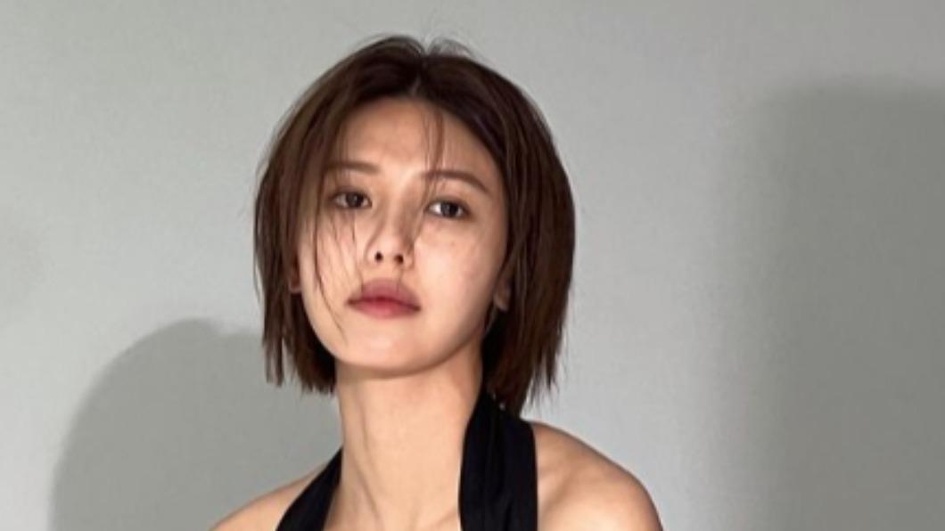 短髮超有氣勢。(圖/翻攝自sooyoungchoi IG)