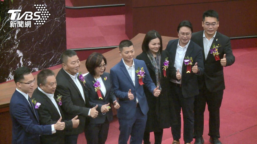 曾俊傑倒戈與綠營搭檔。(圖/TVBS)