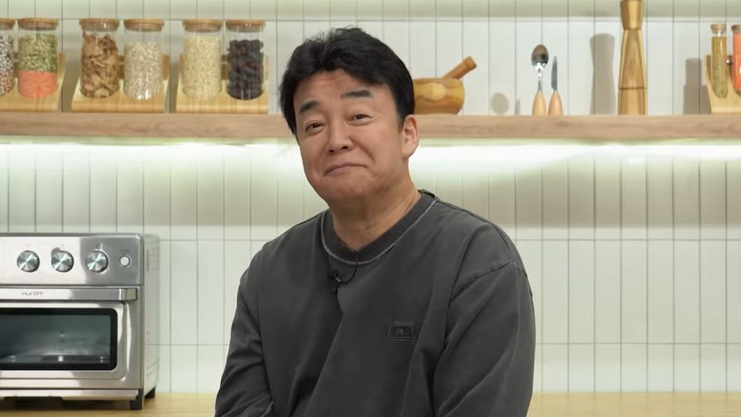 白種元闢謠強調自己身體健康。(圖/翻攝自白種元YouTube)