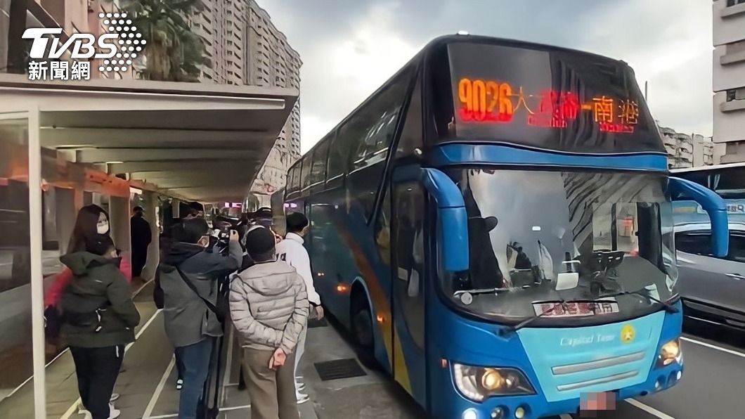 9026國道客運是基隆重要的通勤路線。(圖/TVBS)
