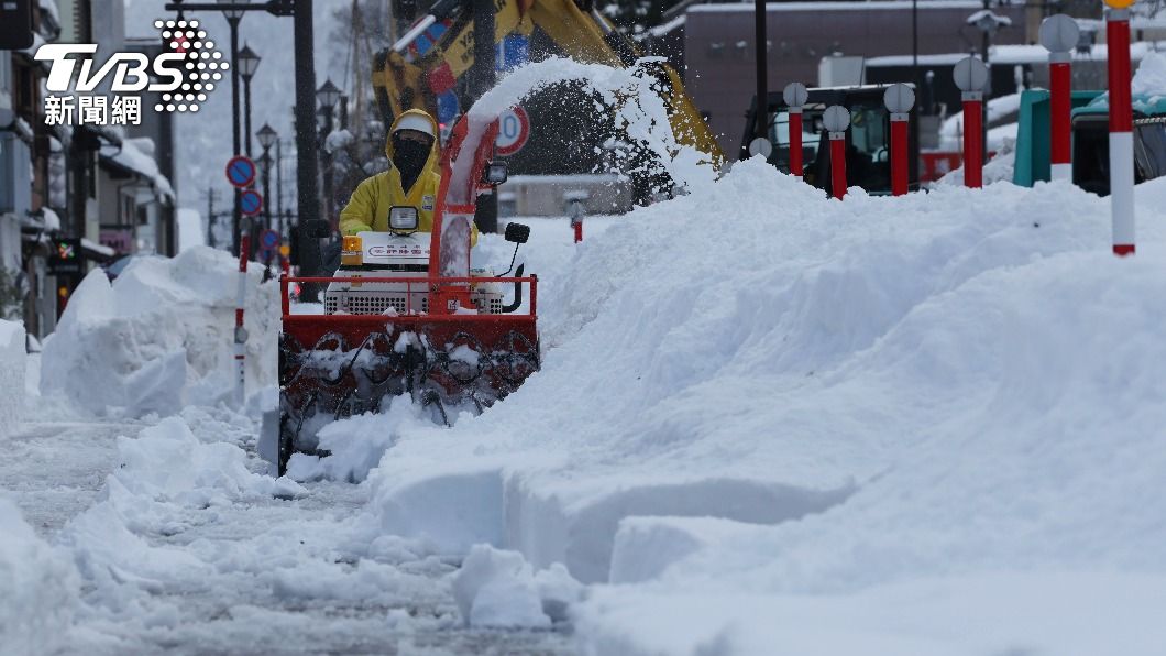 日本多地持續大雪　已造成14死80多人傷