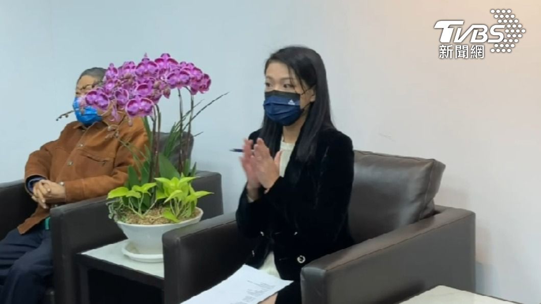 高虹安上任首日拜會教育人士。(圖/TVBS)