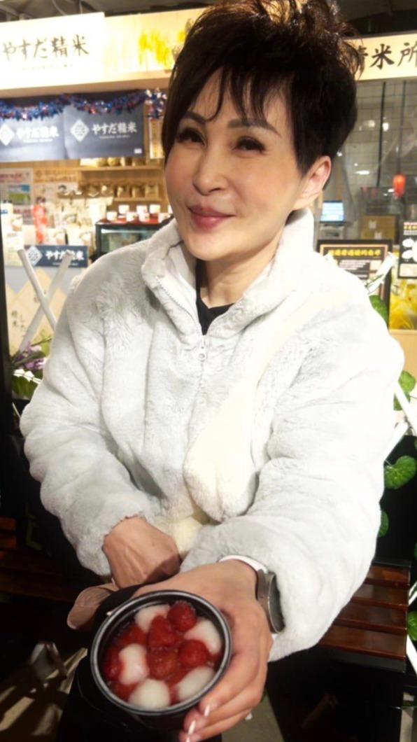 王瑞玲說每年的演唱會舞台,就是兄弟業績較勁的時刻。(圖/翻攝自王瑞玲臉書)