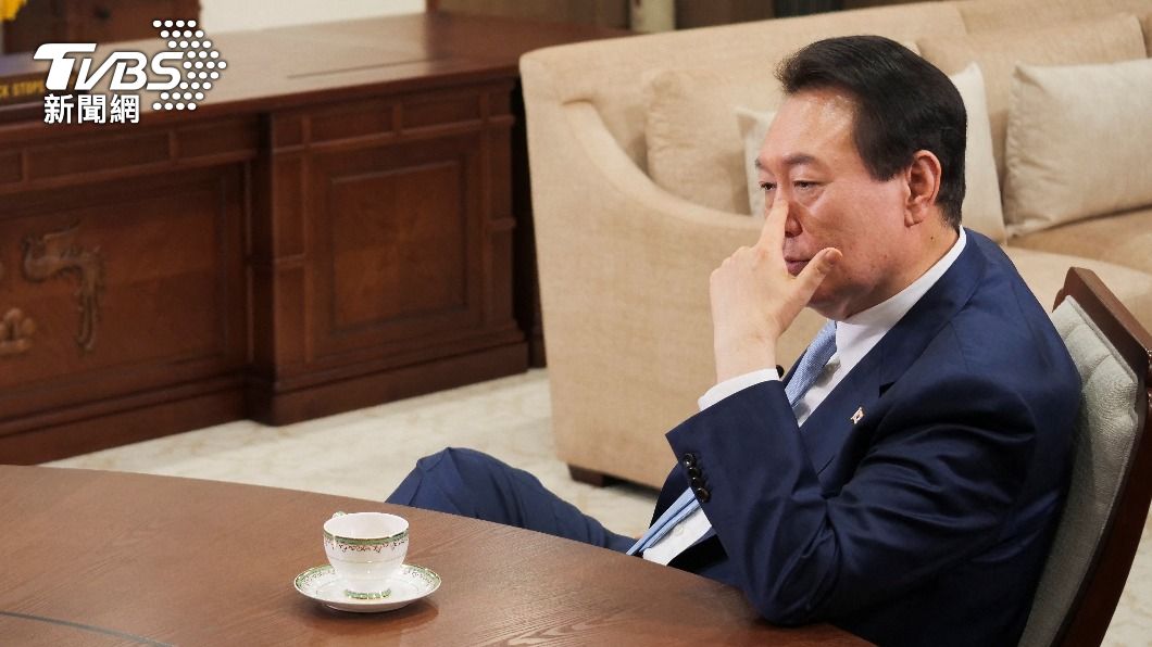 尹錫悅2017年擔任首爾中央地方檢察長,等同親手把李明博送進監獄。(圖/達志影像路透社)