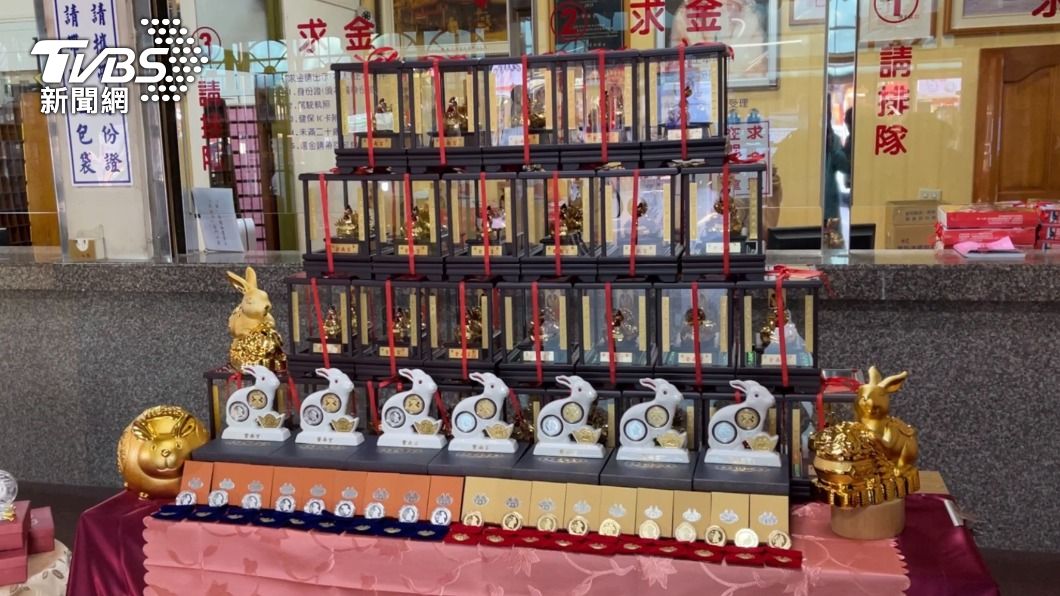 南投紫南宮「兔年」錢母亮相發表