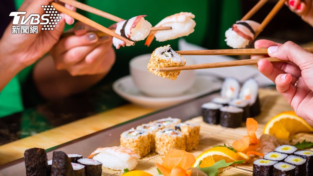 壽司向來是不少人喜愛的飲食選項之一。（示意圖／Shutterstock達志影像）