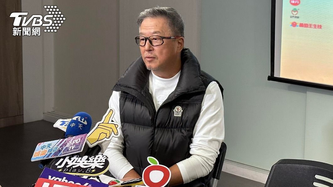 柯文哲今日接受王偉忠的廣播節目專訪。(圖/TVBS)