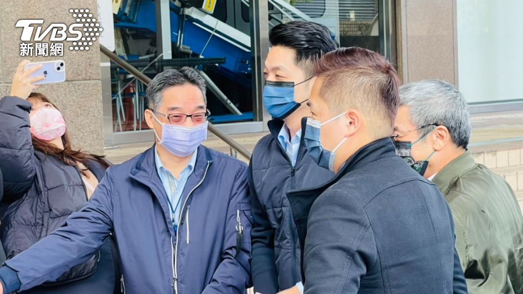台北市長蔣萬安今視察北市捷運工程局、台北捷運公司。（圖／林至柔攝）