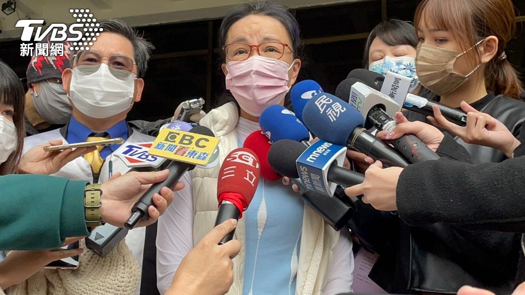 怒告周玉蔻、蔡玉真等人妨害名譽，張淑娟今日上午首度出庭。（圖／TVBS）