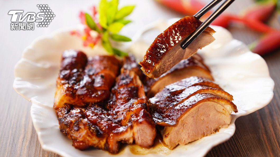 燒臘是不少民眾喜愛的美食，有網友就發現燒臘店似乎都不太乾淨。（示意圖／shutterstock達志影像）