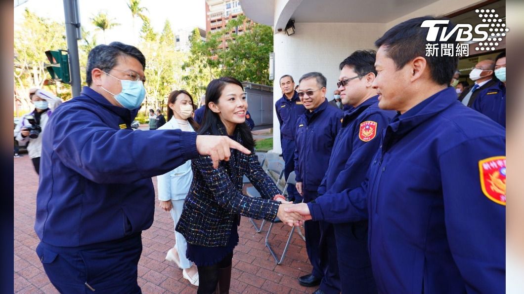 新竹市長高虹安上任後第一站即前往警察局訪視各項警政工作。圖/新竹市政府提供