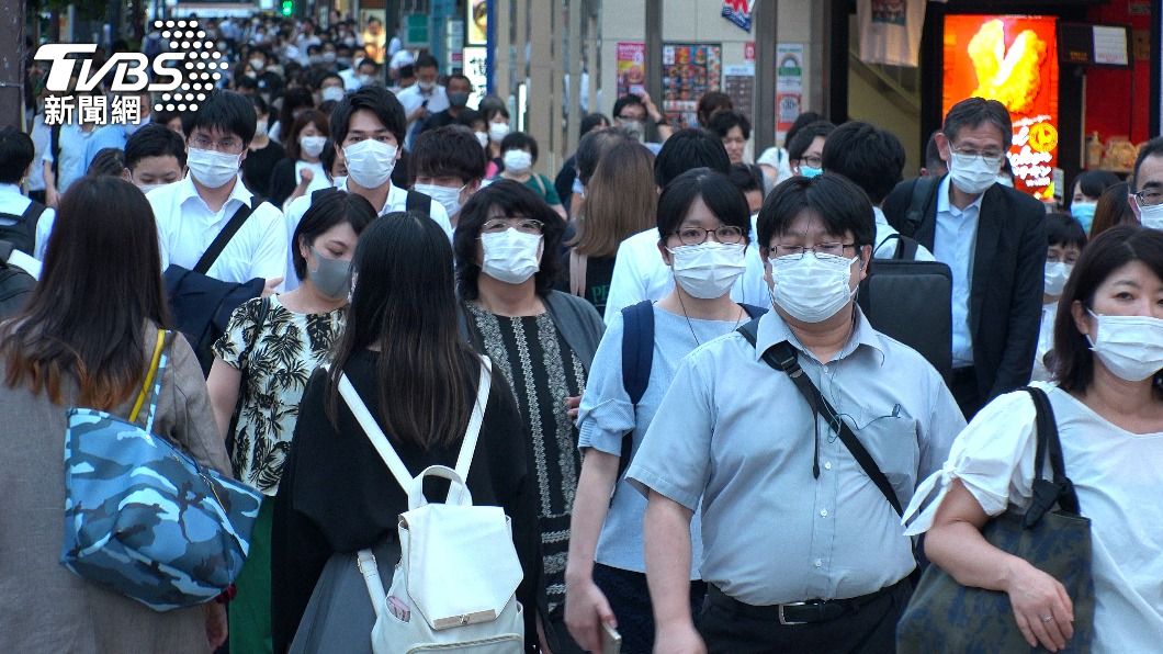 日本第八波疫情大爆發! 單日死亡+415創新高
