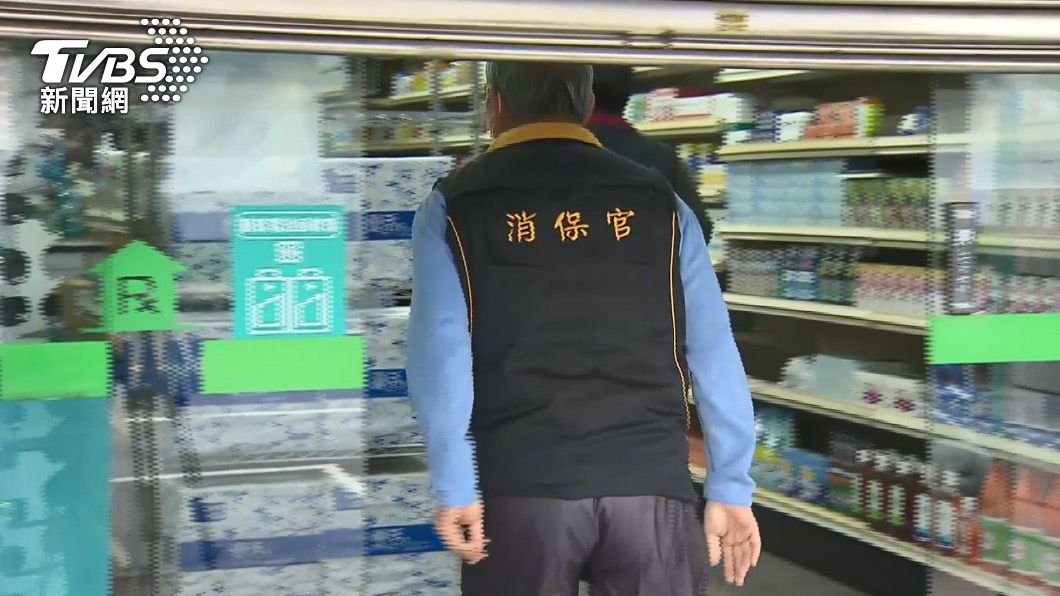 今(29)早北市衛生局消保官親自登門稽查。(圖/TVBS)