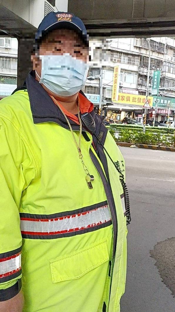 值勤中不幸遭撞身亡的義交夏啟華。(圖/TVBS)